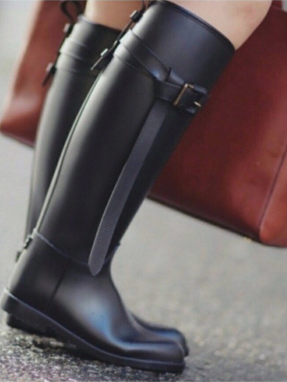 Burberry Women’s Roscot Riding Rain boots, Black, 36EU